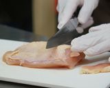 ウフ・オー・プラ(皿焼き卵)作り方1写真