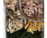 切り昆布と舞茸、豚肉の炒め煮作り方2写真