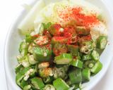 オクラと玉ねぎのスライス削り節かけ：覚書作り方5写真