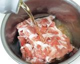 豚こまとじゃが芋のビール煮作り方1写真