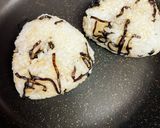 塩昆布バター焼きおにぎり作り方4写真