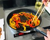 ビーフカツレツのパプリカソース添え作り方7写真