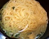 塩辛とスルメイカのにんにくバターパスタ作り方4写真