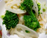 ヘルシー!れんこんとブロッコリーのサラダ作り方4写真