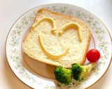 食パンにマヨネーズかけただけ作り方1写真