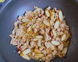 今日のおかずに!ごぼうとひき肉の甘辛炒め作り方6写真