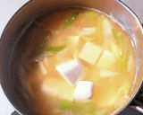 豆富とじゃがいも・長ネギの味噌汁作り方5写真