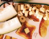 我が家の味噌汁（旬のウリ）作り方1写真