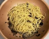 富山名物「いかの黒作り」でイカ墨パスタ作り方4写真