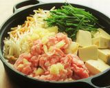 〖豚こま切れ肉ともやしのにんにく味噌鍋〗作り方3写真