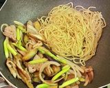 茄子と白菜キムチの焼きそば作り方4写真