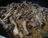 ご飯がすすむ♪きのこと豚肉の味噌炒め作り方5写真