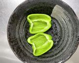 【離乳食後期】レンジでピーマン作り方1写真