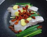 漢方医お勧め薬膳！枸杞炖鱈魚作り方2写真