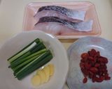 漢方医お勧め薬膳！枸杞炖鱈魚作り方1写真