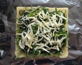 ソフトケールと塩昆布の油揚げピザ。作り方3写真