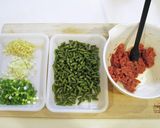 酸豆炒肉末(乳酸発酵ササゲの挽き肉炒め)作り方3写真