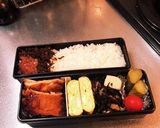 冷凍照り焼チキンと常備菜のお弁当作り方4写真