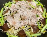 【簡単】豚バラと豆もやしの酒蒸し作り方5写真