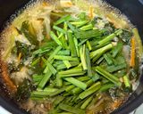 【簡単副菜】小松菜・ニラ・豆腐の和風卵スープ作り方3写真