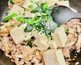 簡単、一品♪舞茸と豚ひき肉の甘辛炒り豆腐作り方6写真