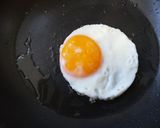 気分はお月見！まんまる目玉焼パン♪作り方2写真