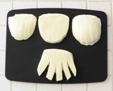 怖くてかわいいおばけのカプレーゼ風サンド作り方2写真