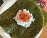 塩辛とチーズと大葉のおにぎらず作り方2写真