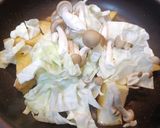 超簡単！厚揚げとしめじのキムチマヨ炒め！作り方4写真