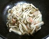 プリプリ海老の水菜としめじの和風パスタ♪作り方1写真