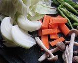簡単めちゃ旨★塩麹野菜炒め作り方1写真