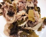 チャルメラしょうゆに高菜豚肉のピリ辛炒め作り方2写真