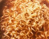 チャルメラしょうゆに高菜豚肉のピリ辛炒め作り方3写真