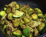 鶏もも肉とズッキーニのカレーマヨソテー作り方5写真