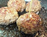 カレーハンバーグ目玉焼きレモントマトのせ作り方7写真