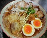自家製の海老ワンタンと燻製叉焼ラーメン！作り方13写真