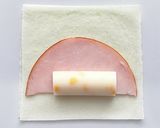 レンジで簡単チーかまとハムのミニブリトー作り方4写真