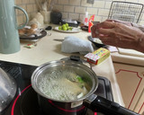 簡単☆しめじネギ大根の葉のお味噌汁作り方4写真