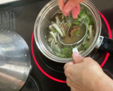 簡単☆しめじネギ大根の葉のお味噌汁作り方5写真