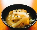 茄子と大根と油揚げの味噌汁作り方7写真