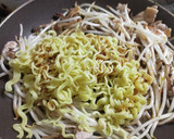 魚の煮付けの煮汁で海鮮焼きそば作り方4写真