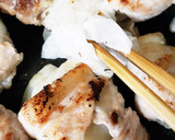 豚肉の玉ねぎクルクル巻きのしょうが焼き作り方5写真