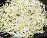 もやしに豆板醤。作り方1写真