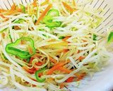 もやしに豆板醤。作り方3写真