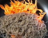 にんじんと糸コンの甘辛キンピラ作り方1写真