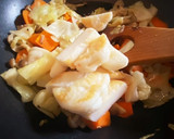 麺と合わせても！野菜と笹かま炒め作り方3写真