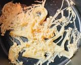 えのきとピーマンのスイートチリソース炒め作り方2写真
