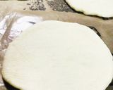 餃子の皮ピザ～フワモチ(’-’*)♪作り方1写真