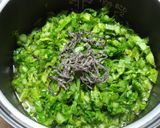 炊飯器一つで☆簡単かぶの葉ご飯作り方2写真