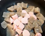 決め手はフォーク！蒟蒻と魚肉ソーの煮物作り方3写真